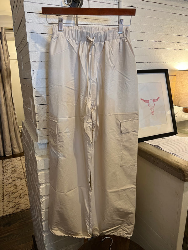 Airy Nylon Pants